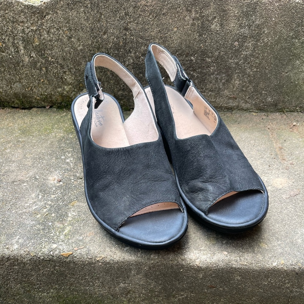 Clark’s Ultimate Comfort black nubuck open toe, sling back wedge sandals W9/EU40